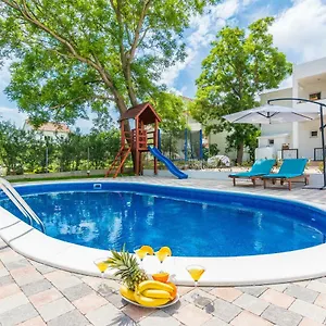 Marina Appartement Bibinje
