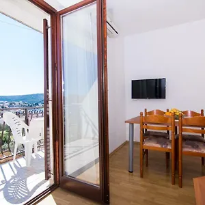 https://apartments-jozic-seget-vranjica.splithotels.org